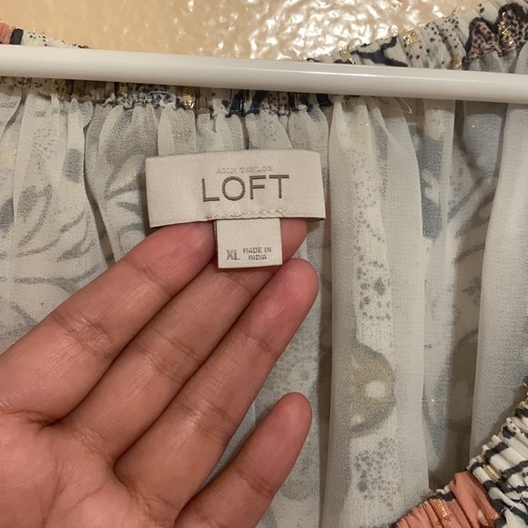 Loft Shimmer Floral Flutter Blouse - Picture 7 of 8